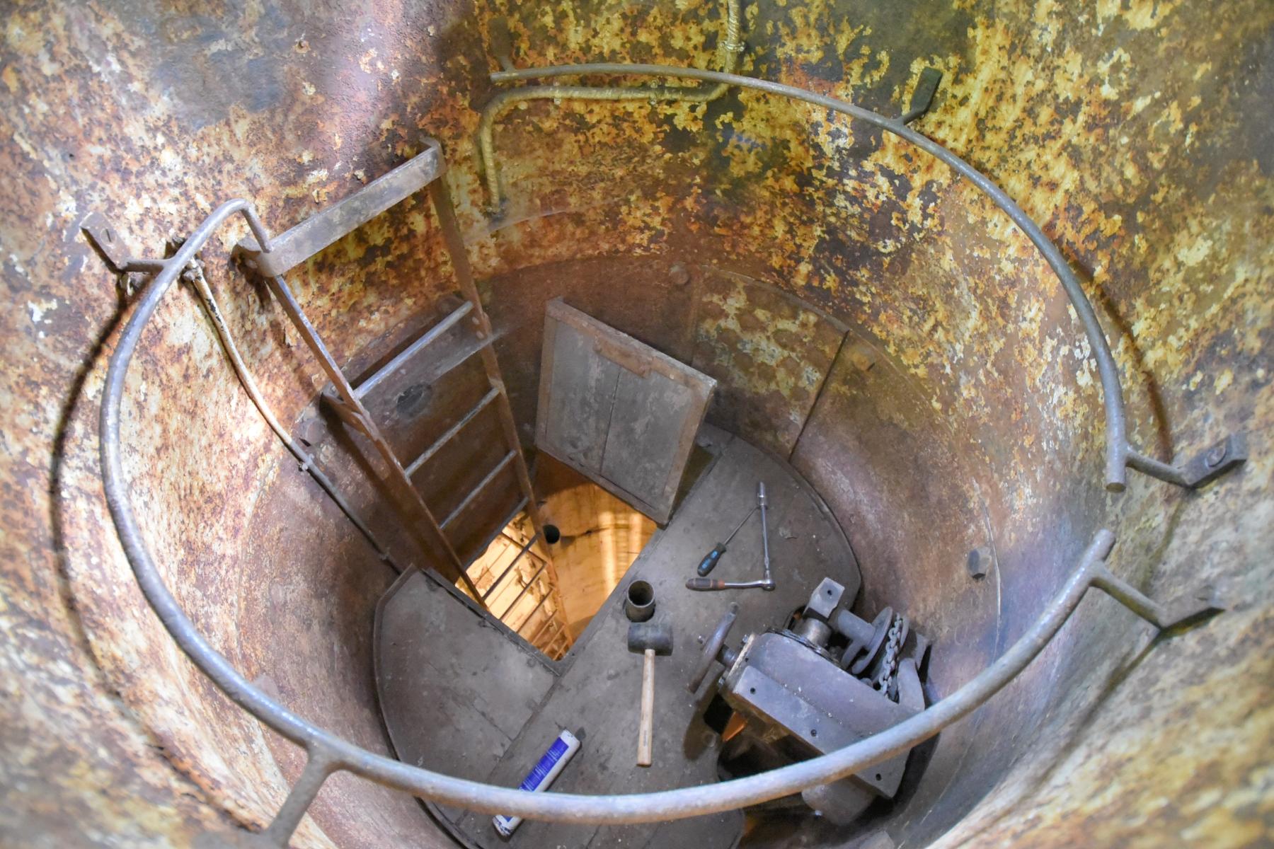 Ligne Maginot - BOIS DE KANFEN OUEST - C42 - (Casemate d'infanterie - Simple) - Cloche GFM type A - Ludovic KNAPP