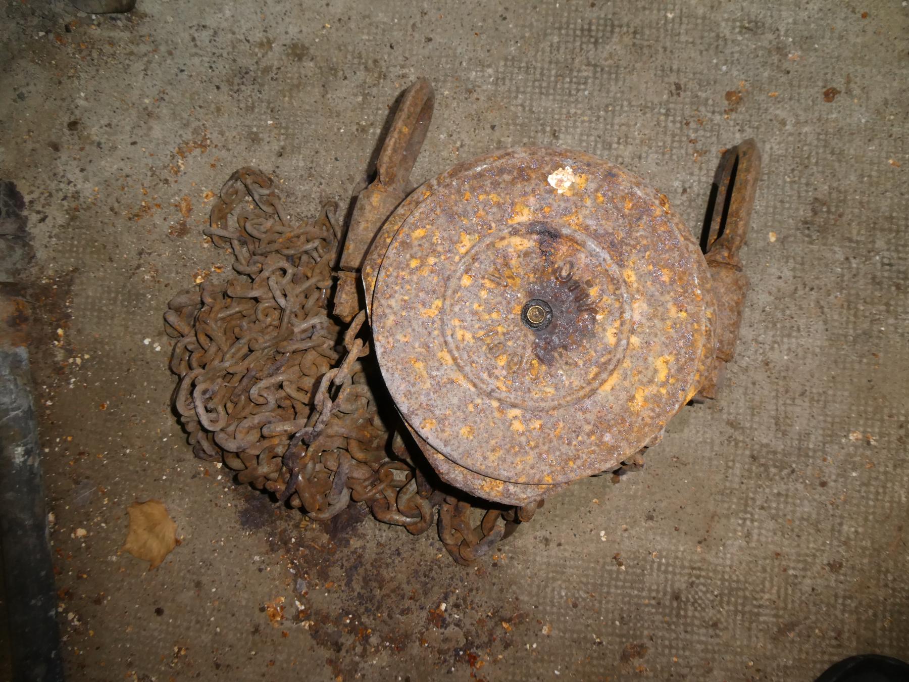 Ligne Maginot - HATTEN - O1 - (Observatoire d'artillerie) - Palan Victory-100 k-(Ets Tourtellier-Mulhouse) - ELLENA Daniel-CUNY Philippe