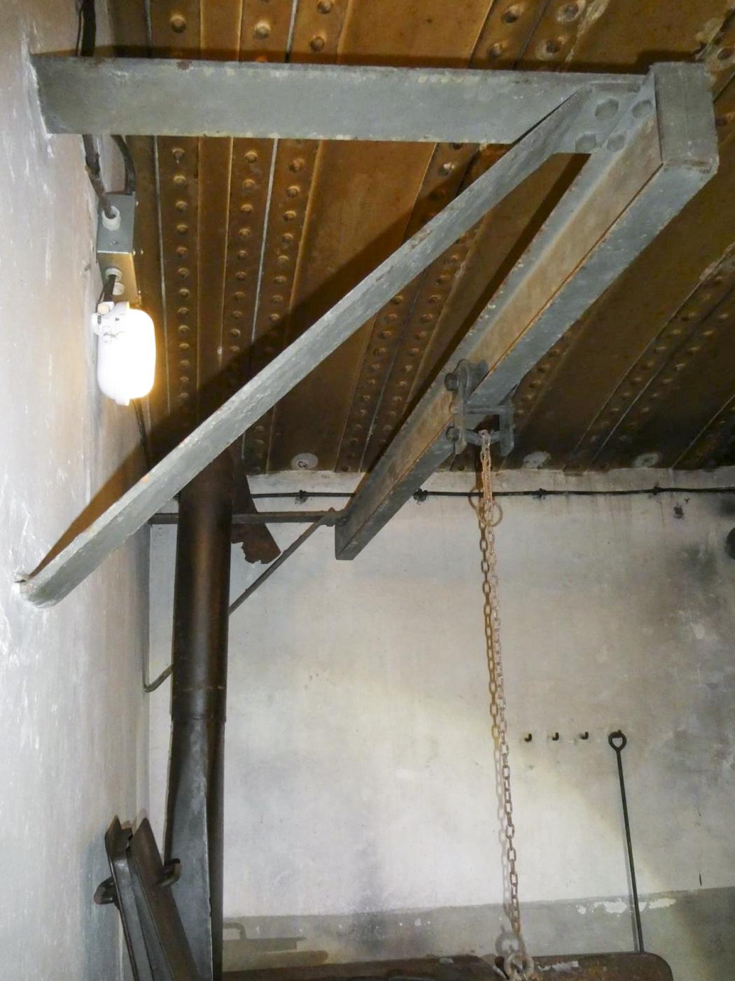 Ligne Maginot - HEIDENBUCKEL - (Abri) - Monorail pour la manutention des marmites - ELLENA Daniel - CUNY Philippe