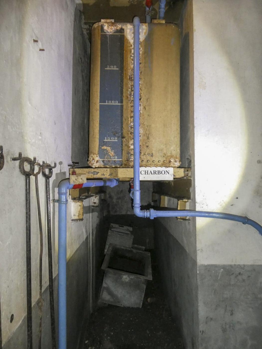 Ligne Maginot - HEIDENBUCKEL - (Abri) - Réservoir de distribution d'eau potable (1800 L) et réserve à charbon - ELLENA Daniel - CUNY Philippe