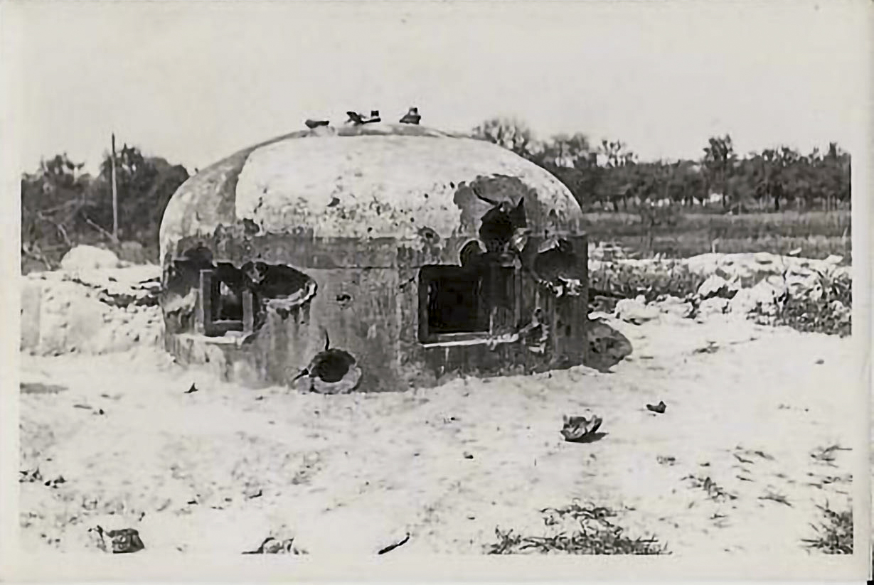 Ligne Maginot - OBERROEDERN SUD - RIEFFEL - (Casemate d'infanterie - Double) - Cloche GFM ou le Sgt Delasart a été tué