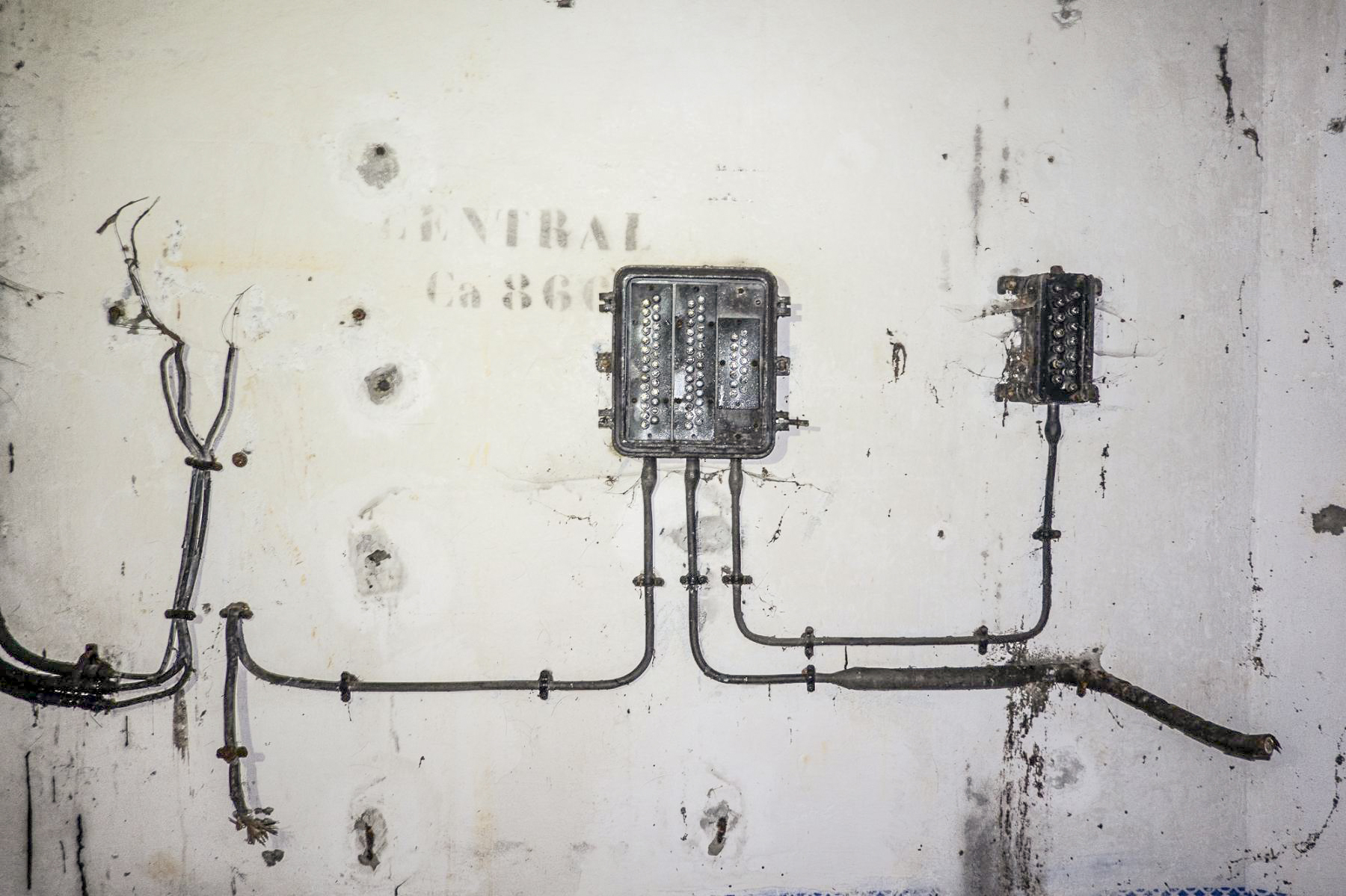 Ligne Maginot - ASCHBACH OUEST - (Casemate d'infanterie - Simple) - Central téléphonique installé après guerre - Michel Teiten