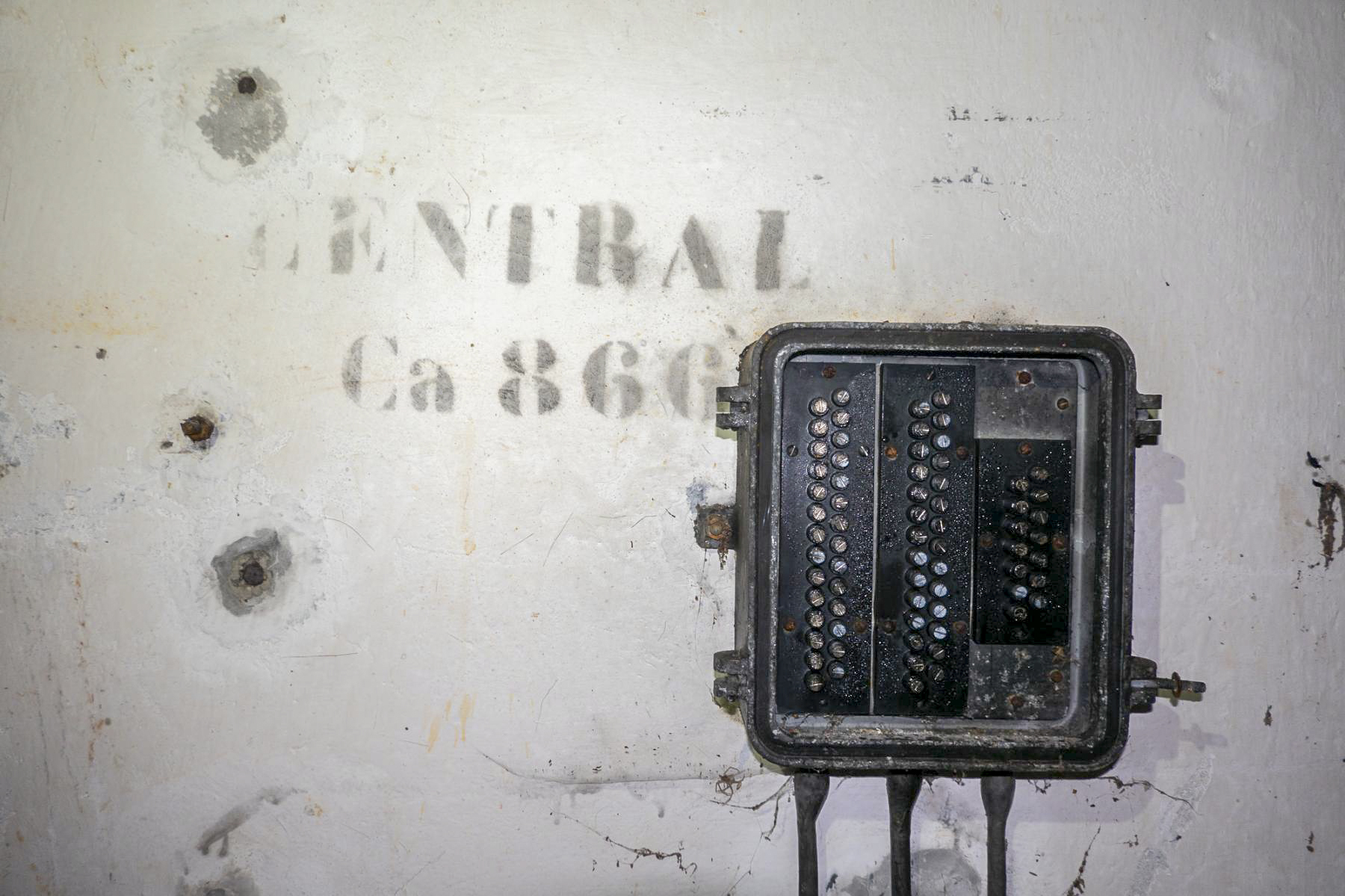 Ligne Maginot - ASCHBACH OUEST - (Casemate d'infanterie - Simple) - Central téléphonique installé après guerre - Michel Teiten