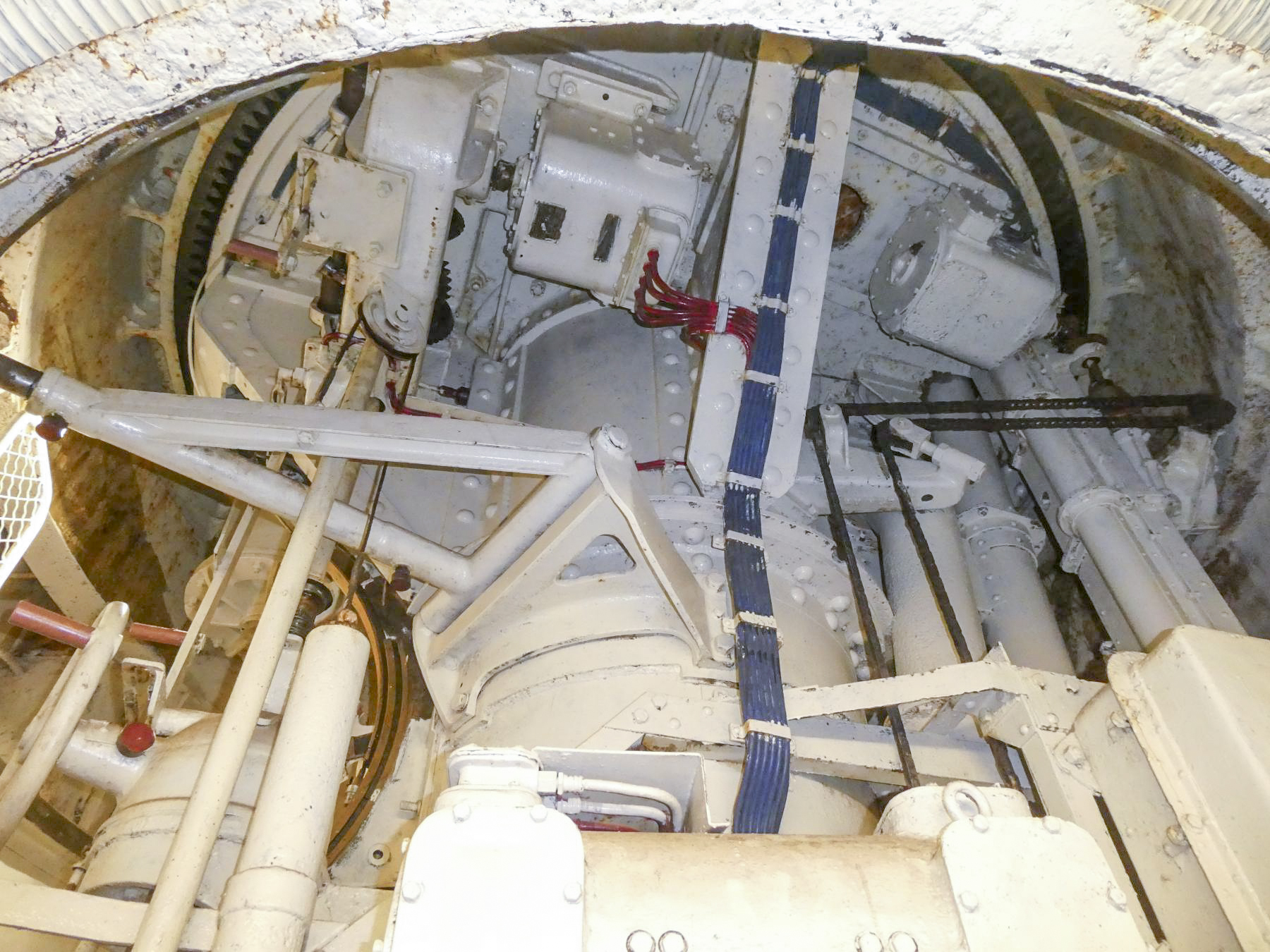 Ligne Maginot - FOUR A CHAUX - FAC - (Ouvrage d'artillerie) - Bloc 2
Tourelle de 75/32 - ELLENA Daniel - CUNY Philippe