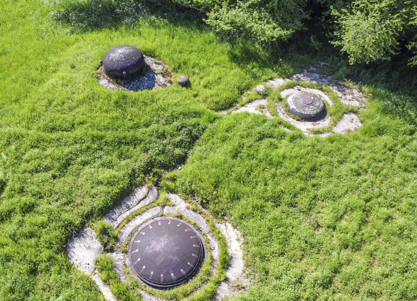 Ligne Maginot - FOUR A CHAUX - FAC - (Ouvrage d'artillerie) - Bloc 3
Vue aérienne d'ensemble - ELLENA Daniel - CUNY Philippe