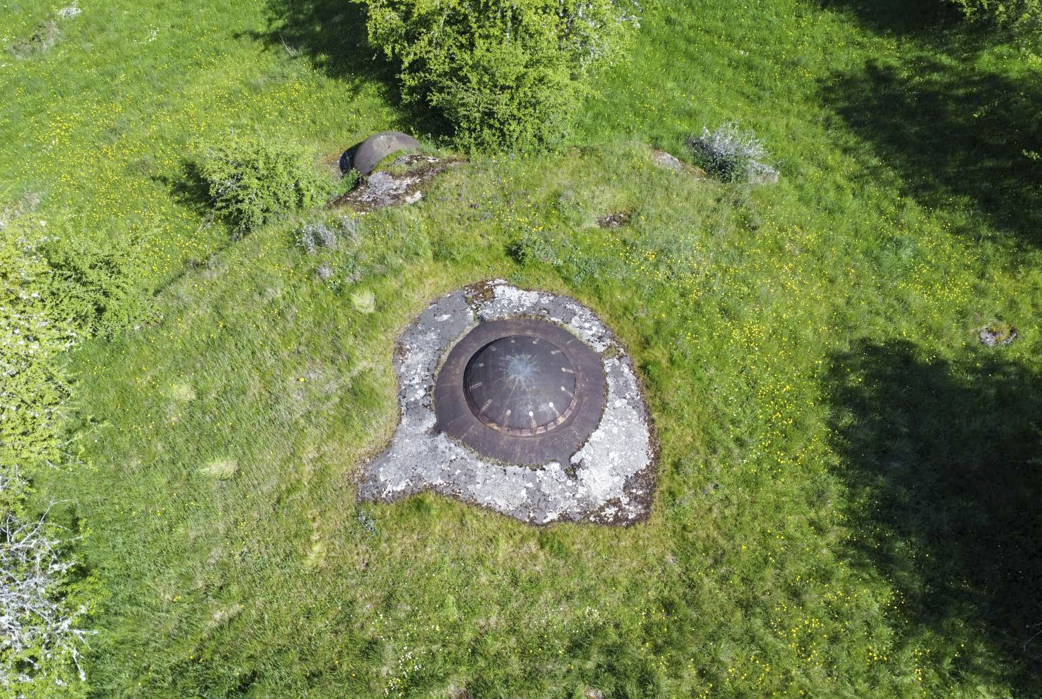 Ligne Maginot - FOUR A CHAUX - FAC - (Ouvrage d'artillerie) - Bloc 5
Vue aérienne d'ensemble - ELLENA Daniel - CUNY Philippe
