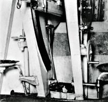 Ligne Maginot - Canon-obusier de 75 mm modèle 1932 sous casemate (75 32) - Ouvrage de Fermont bloc 4
Tringlerie et renvoi des reports de hausse