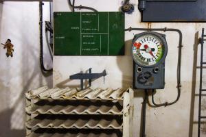 Ligne Maginot - SAINT GOBAIN - (Ouvrage d'infanterie) - Bloc 1
Etage supérieur
Transmetteur d'ordres dans la chambre de tir du mortier de 81