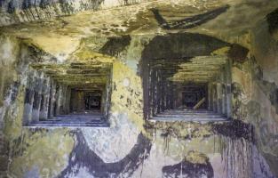 Ligne Maginot - SAINT GOBAIN - (Ouvrage d'infanterie) - Bloc 2
Créneaux JM/AC 47
Le camouflage est encore bien visible