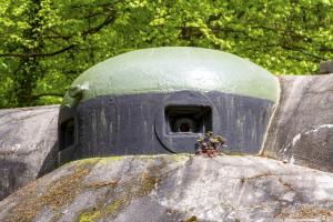 Ligne Maginot - SCHOENENBOURG - (Ouvrage d'artillerie) - Entrée des hommes
L'une des deux cloches GFM