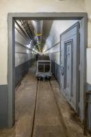 Ligne Maginot - SCHOENENBOURG - (Ouvrage d'artillerie) - Sas avant la galerie au pied de l'entrée des hommes.
Tout au bout se trouve le blockhaus de défense