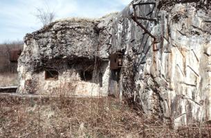Ligne Maginot - TETING - A38 - (Ouvrage d'infanterie) - Bloc 3
En haut le support de l'antenne radio