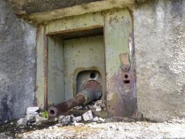 Ligne Maginot - CASTILLON (CN) - EO8 - (Ouvrage d'artillerie) - Bloc 3
Canons de 75 Mle 29 droit