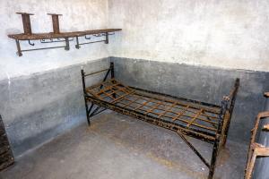 Ligne Maginot - HEIDENBUCKEL - (Abri) - Lit et étagères