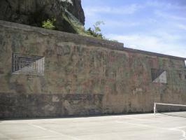 Ligne Maginot - RIMPLAS (RS) - (Ouvrage d'artillerie) - Façade entre les blocs 4 et 5
La façade avec ses faux créneaux et son camouflage d'origine