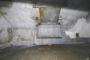 Ligne Maginot - RIMPLAS (RS) - (Ouvrage d'artillerie) - Bloc 4
Intérieur du réceptacle des douilles