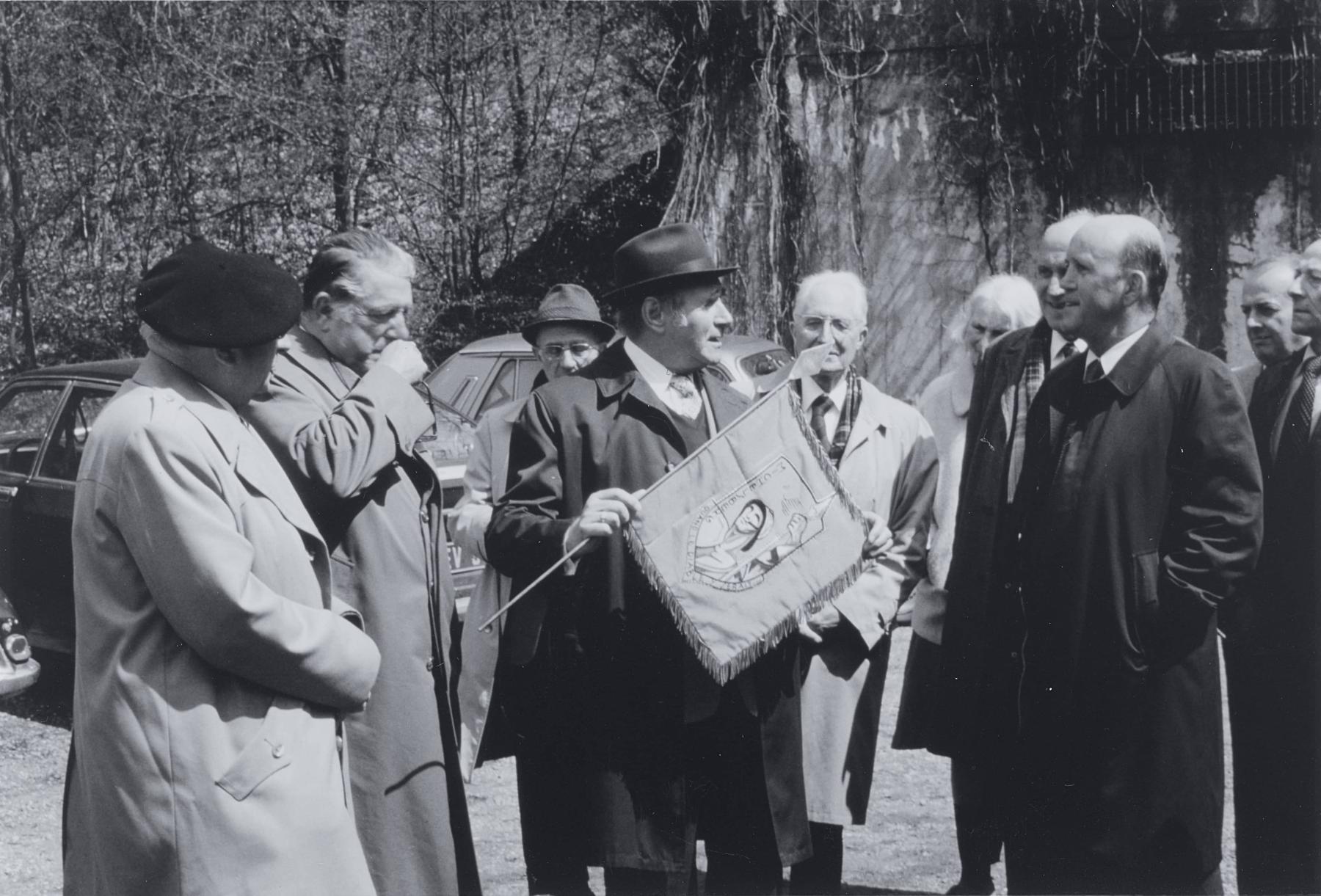 Ligne Maginot - MICHELSBERG - A22 - (Ouvrage d'artillerie) - Remise du fanion de l'ouvrage à René Bettinger  en 1979
 - Inconnu