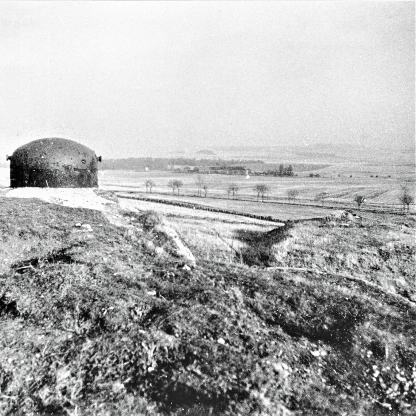 Ligne Maginot - FERMONT - A2 - (Ouvrage d'artillerie) - Le bloc 4 après les combats
La cloche GFM - Inconnu