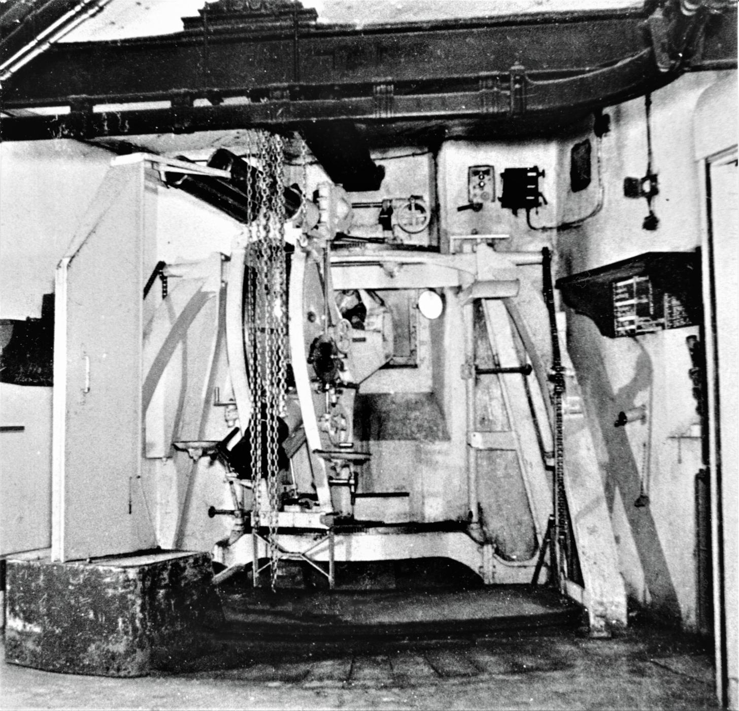 Ligne Maginot - FERMONT - A2 - (Ouvrage d'artillerie) - Bloc 4
L'une des pièces de 75 mle 32 sous casemate 