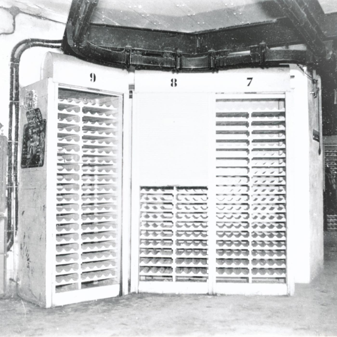 Ligne Maginot - FERMONT - A2 - (Ouvrage d'artillerie) - Bloc 4
Casiers à munitions du magasin M3 approvisionné à 600 coups par pièce - Inconnu