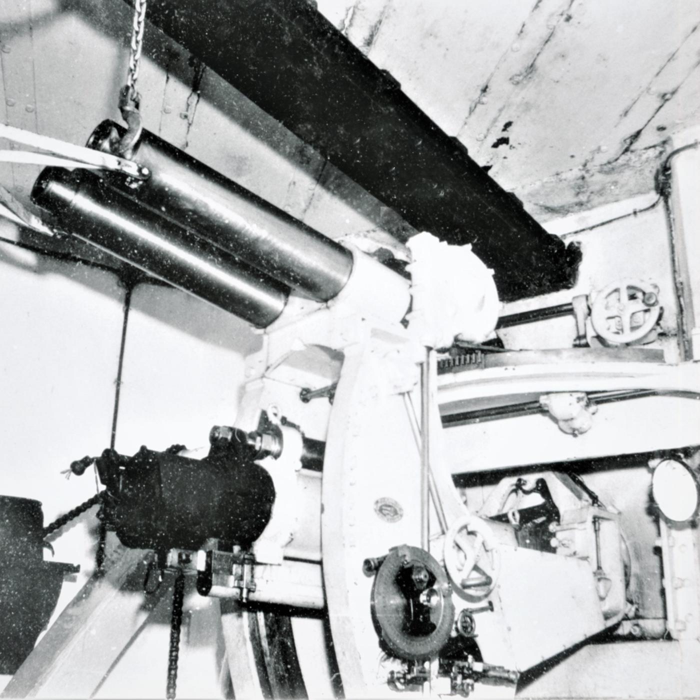 Ligne Maginot - Canon-obusier de 75 mm modèle 1932 sous casemate (75 32) - Ouvrage de Fermont bloc 4
Vue d'ensemble de la pièce coté droit