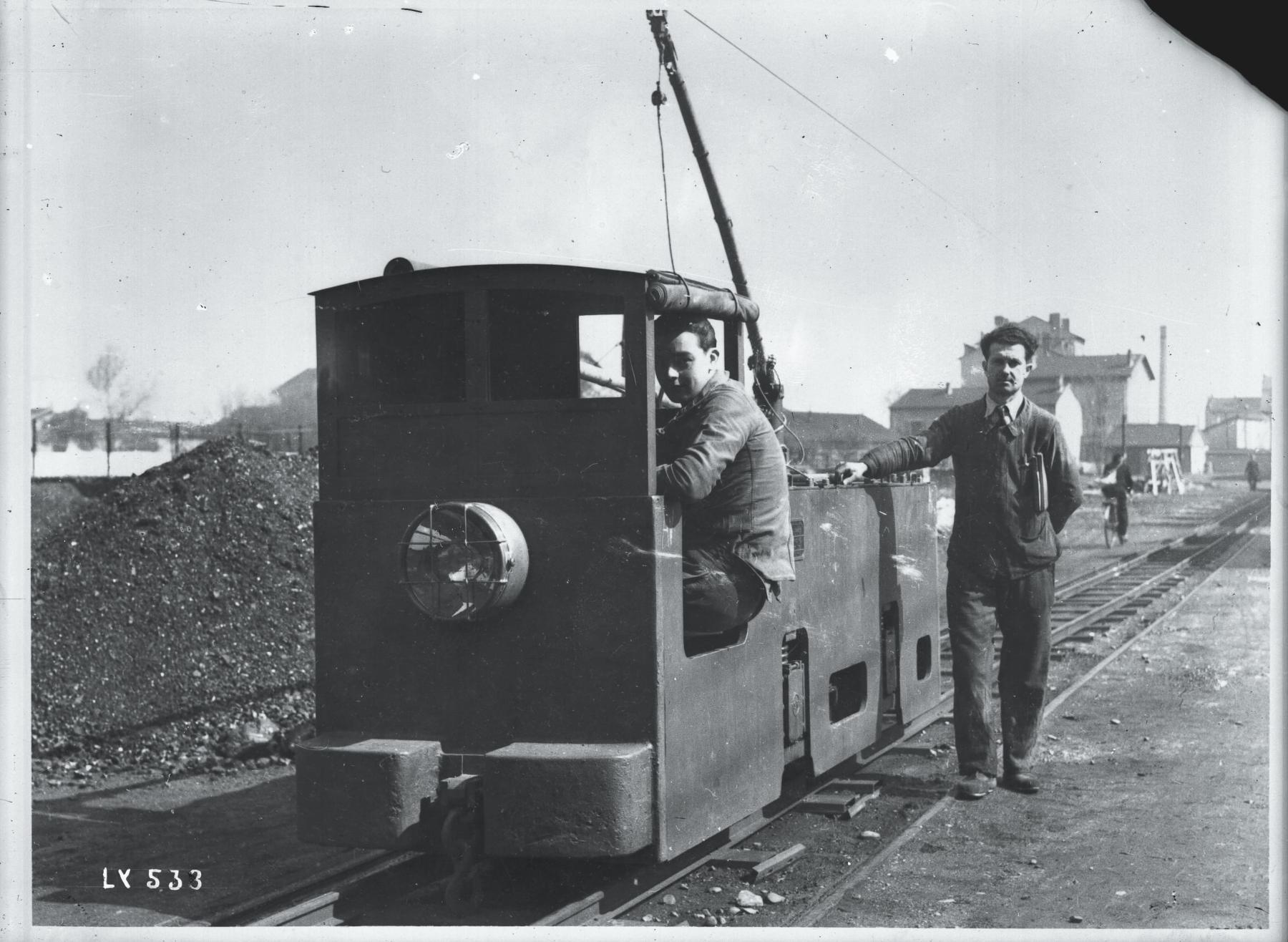 Ligne Maginot - SCHNEIDER-WESTINGHOUSE (SW) - Matériel électrique SW - Schneider-Westinghouse 
Locotracteur électrique destiné à l'industrie minière