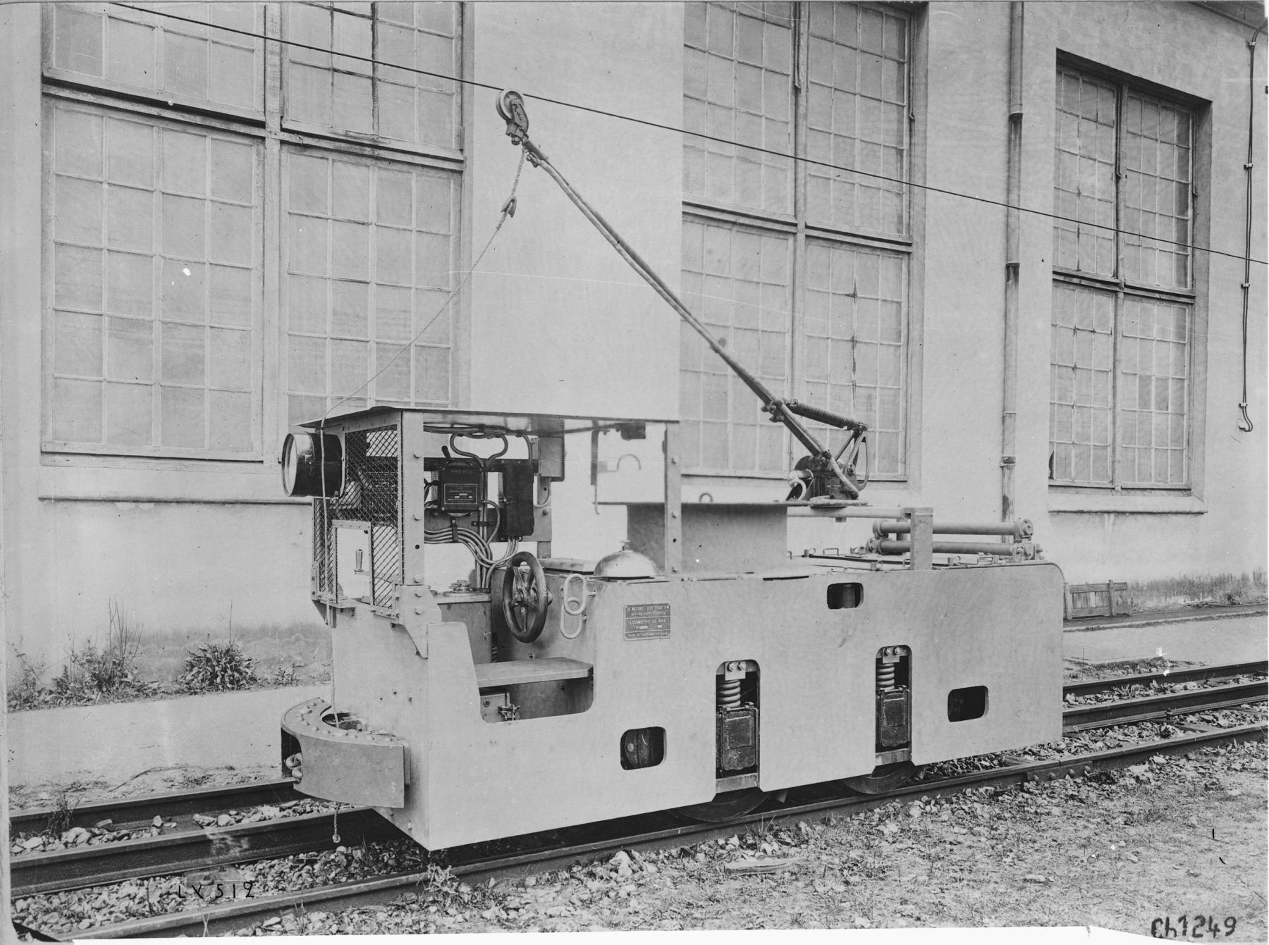 Ligne Maginot - SCHNEIDER-WESTINGHOUSE (SW) - Matériel électrique SW - Schneider-Westinghouse 
Locotracteur électrique type LM 1002 F