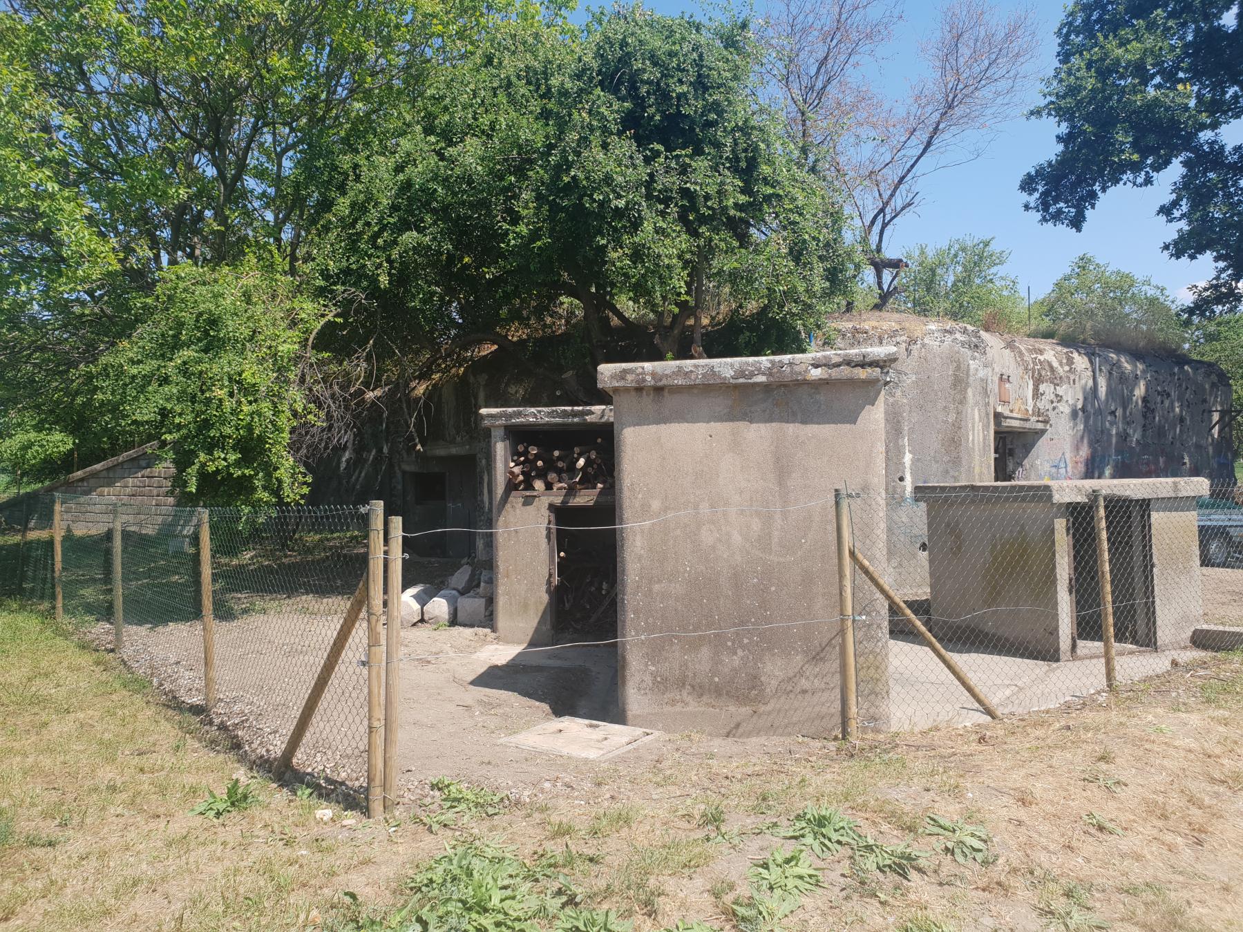 Ligne Maginot - 22/3 - GERSTHEIM - (Casemate d'infanterie - Double) - Niches bétonnées  - Gael Jego