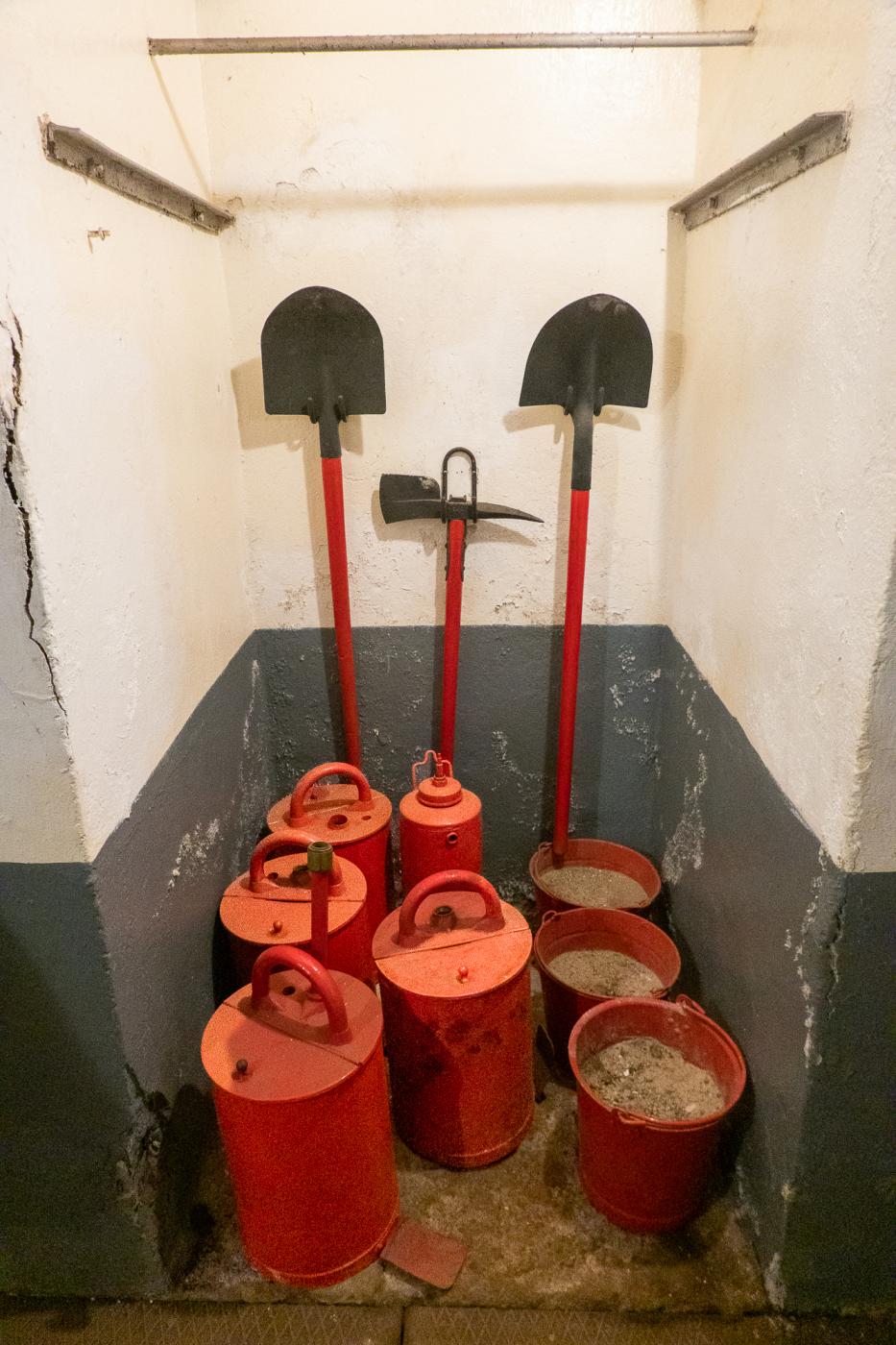 Ligne Maginot - SCHOENENBOURG - (Ouvrage d'artillerie) - Usine électrique
Matériel de lutte contre l'incendie - Michel Teiten