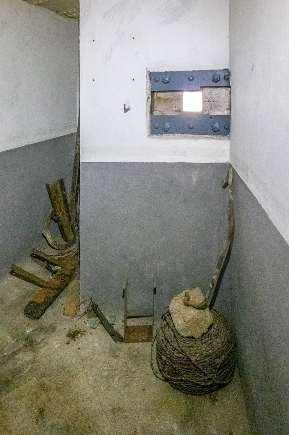 Ligne Maginot - ASCHBACH EST - O2 - (Casemate d'infanterie - Double) - Créneau FM de défense intérieure de l'entrée - Michel Teiten