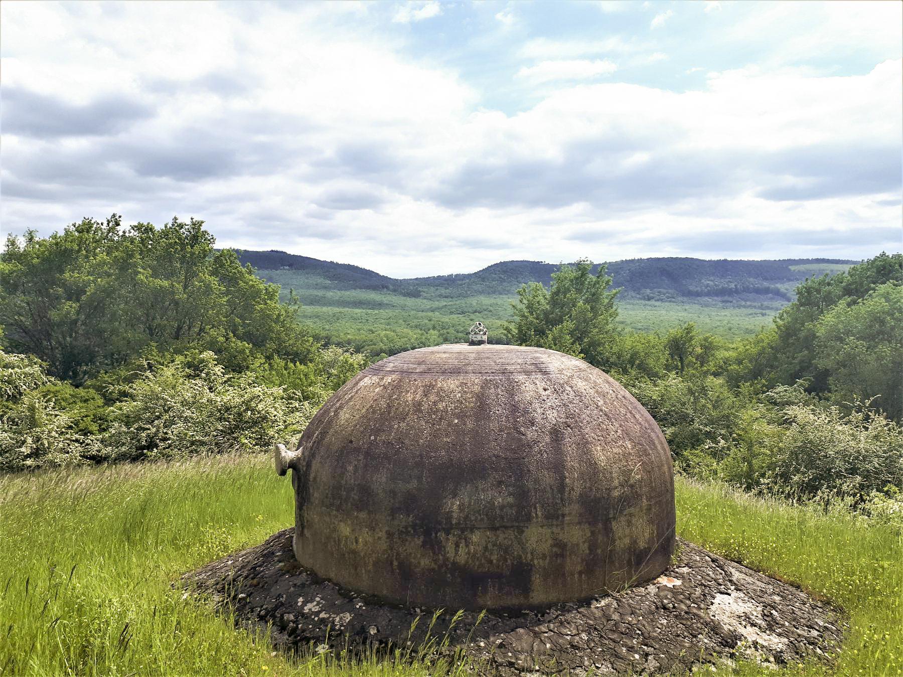 Ligne Maginot - LEMBACH - (Ouvrage d'infanterie) - Bloc 1
Vue depuis la cloche GFM sud-est - Gregory Fuchs
