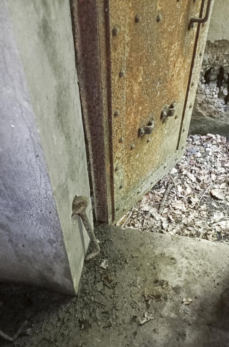 Ligne Maginot - CB9 - ROCKSWINGERT - (Blockhaus pour arme infanterie) - Verrouillage de la porte - Marc Fossoul