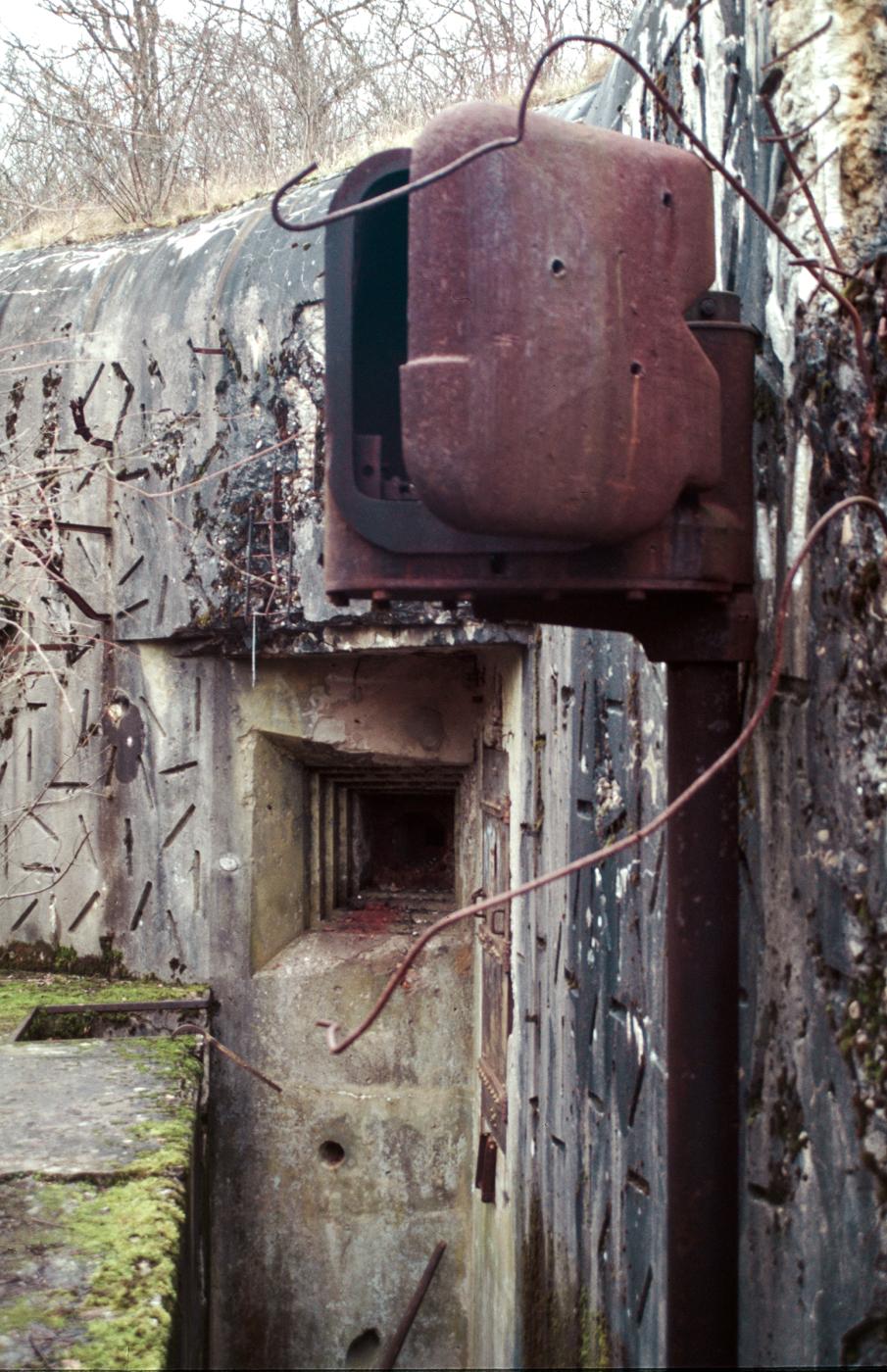 Ligne Maginot - TETING - A38 - (Ouvrage d'infanterie) - Bloc 3
Le projecteur - Frédéric Lisch