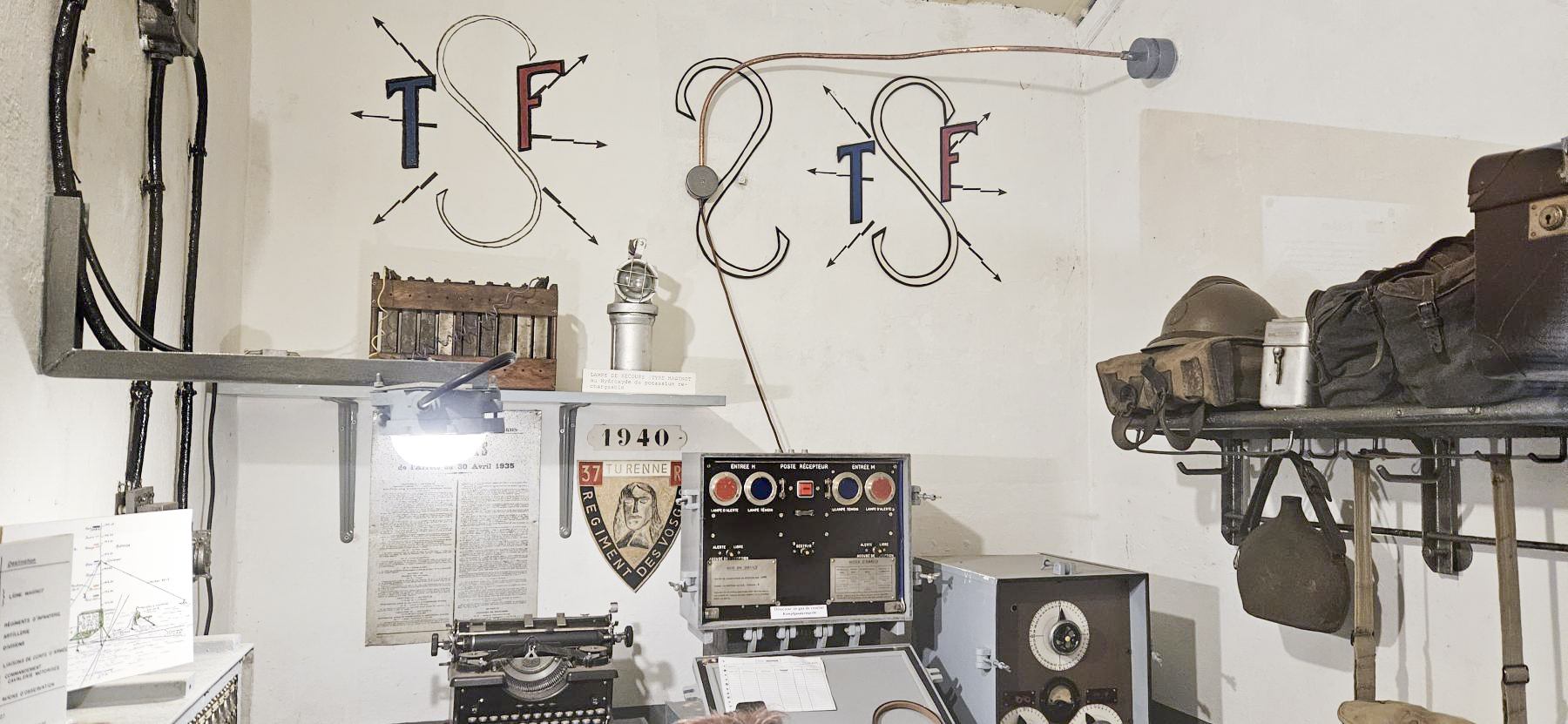 Ligne Maginot - HATTEN (I / 23° RIF) - (Abri) - Le local TSF - ELLENA Daniel - CUNY Philippe