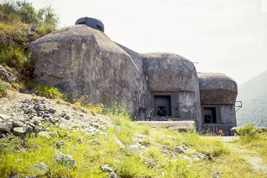 Ligne Maginot - CASTILLON (CN) - EO8 - (Ouvrage d'artillerie) - Le bloc 3