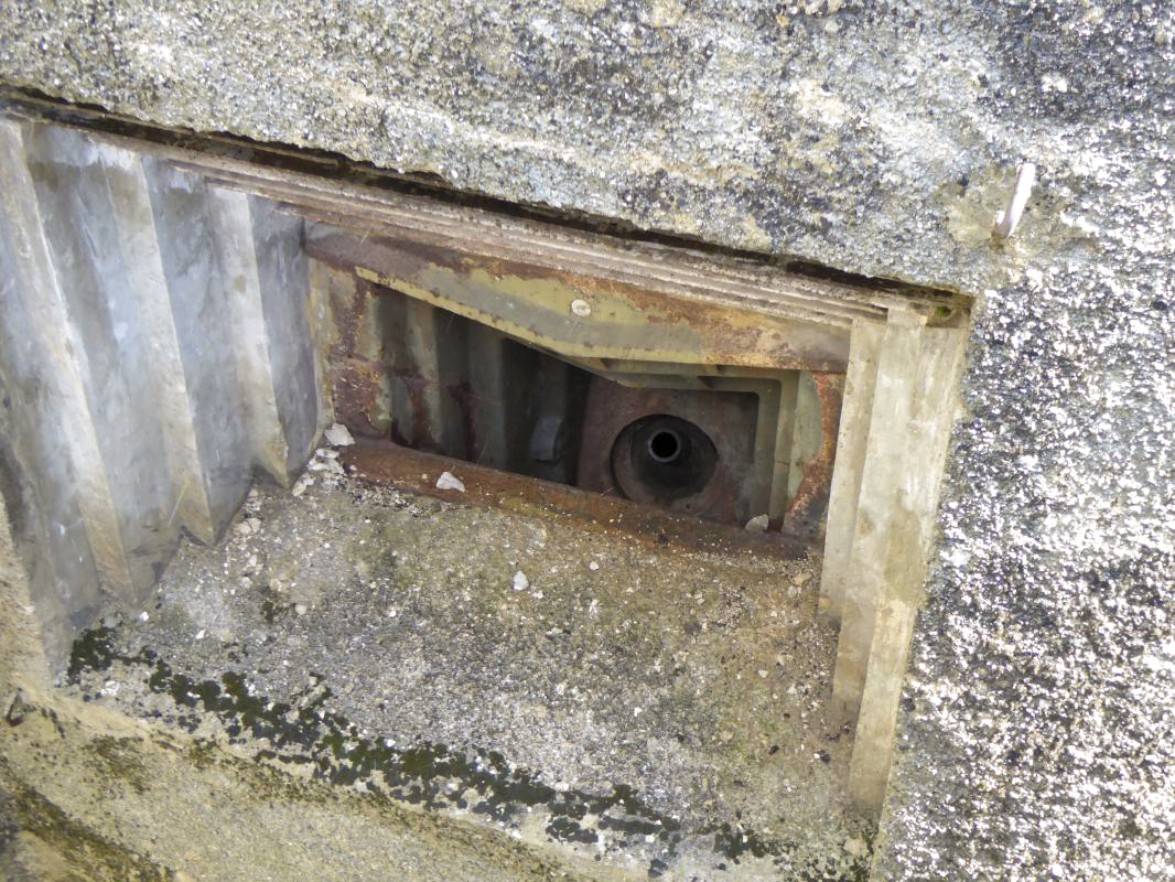 Ligne Maginot - CASTILLON (CN) - EO8 - (Ouvrage d'artillerie) - Bloc 3
Mortier de 81