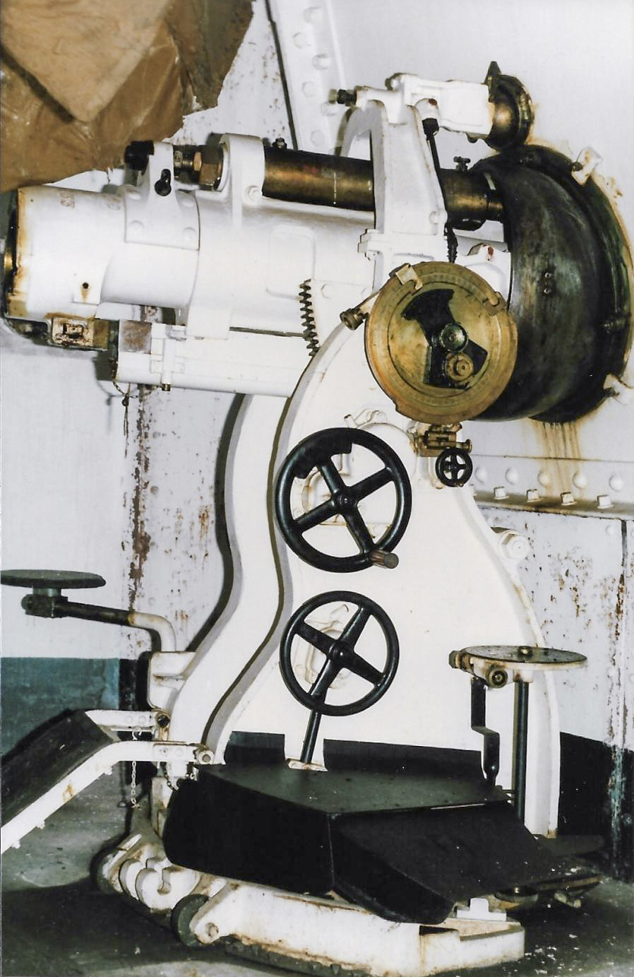 Ligne Maginot - CASTILLON (CN) - EO8 - (Ouvrage d'artillerie) - Bloc 3
Le 75/29 - Marc ENDINGER