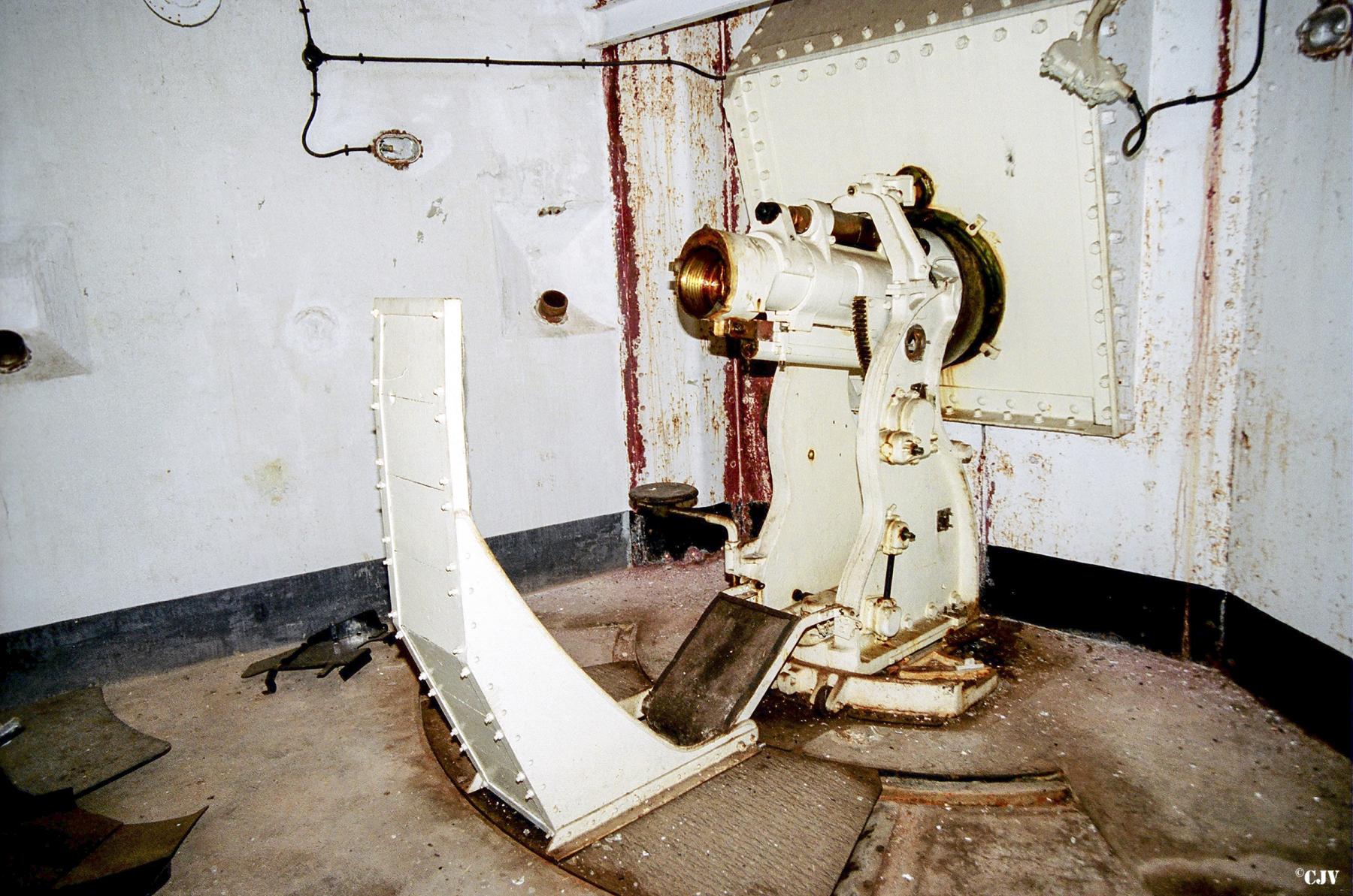 Ligne Maginot - CASTILLON (CN) - EO8 - (Ouvrage d'artillerie) - Bloc 3
Pièce de 75mm n°48 de droite