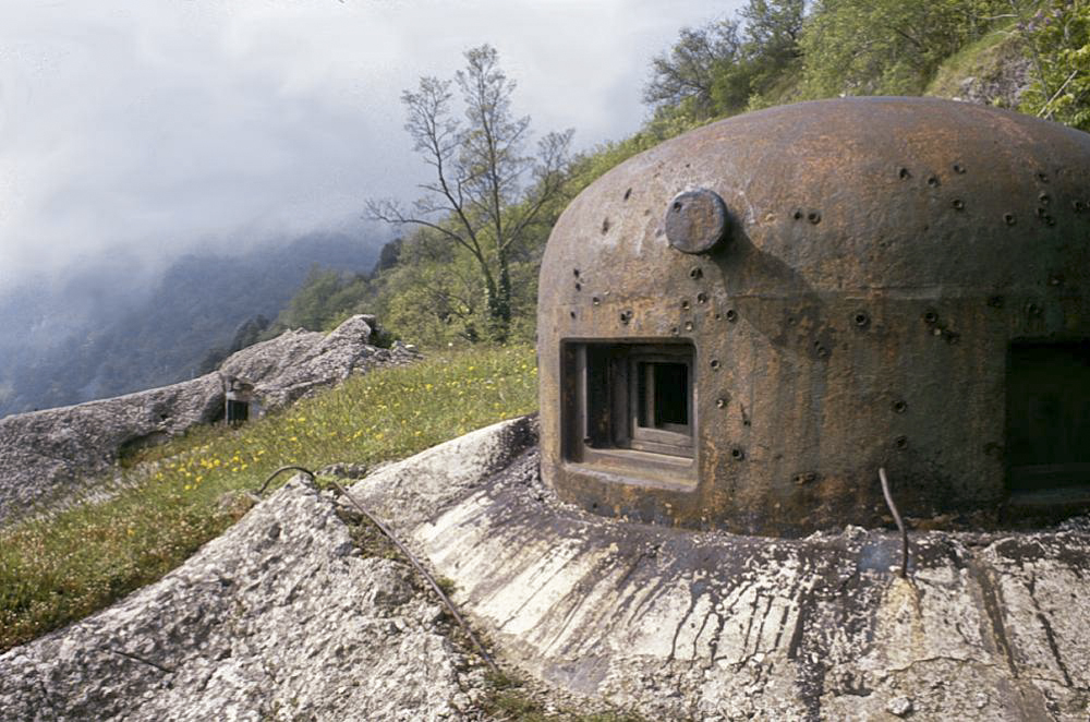Ligne Maginot - CASTILLON (CN) - EO8 - (Ouvrage d'artillerie) - Bloc 4


