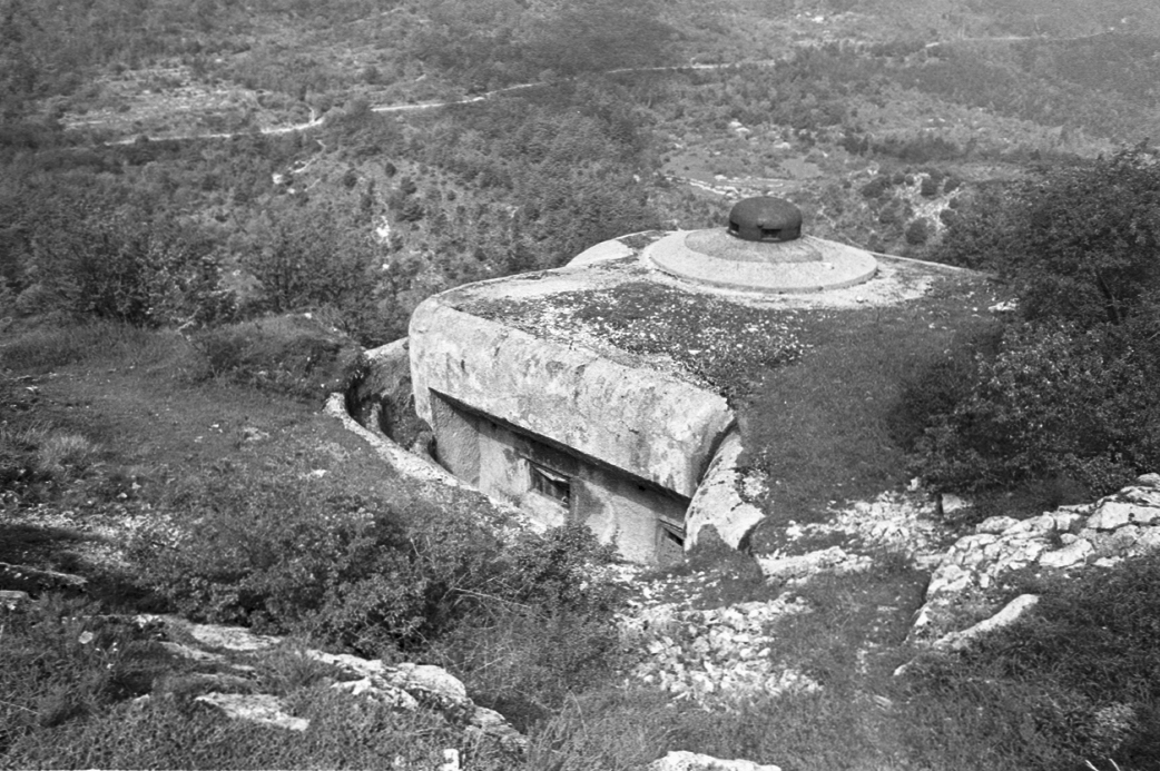 Ligne Maginot - CASTILLON (CN) - EO8 - (Ouvrage d'artillerie) - Bloc 6
Les deux mortiers de 81mm