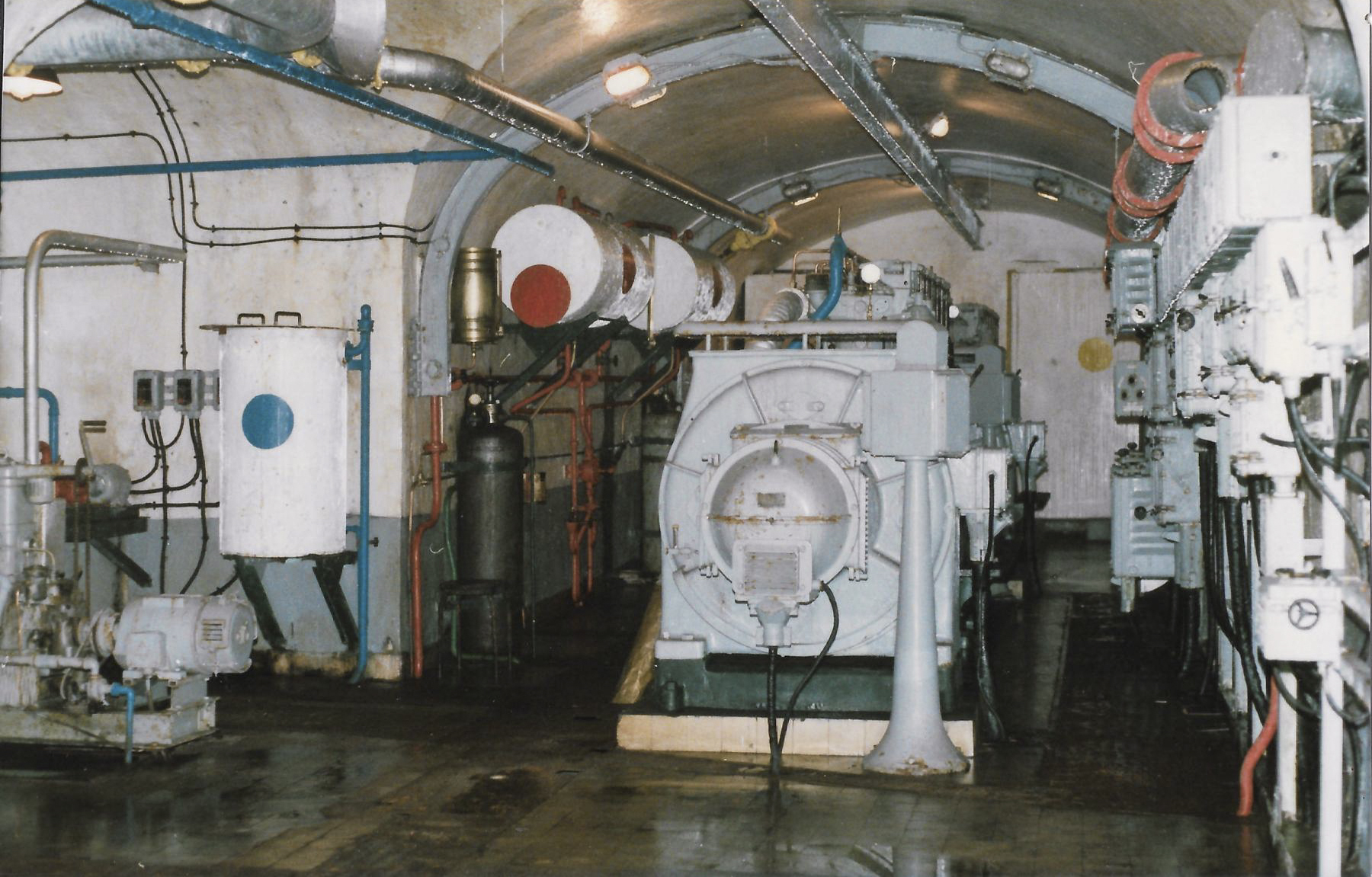 Ligne Maginot - CASTILLON (CN) - EO8 - (Ouvrage d'artillerie) - L'usine - Marc ENDINGER