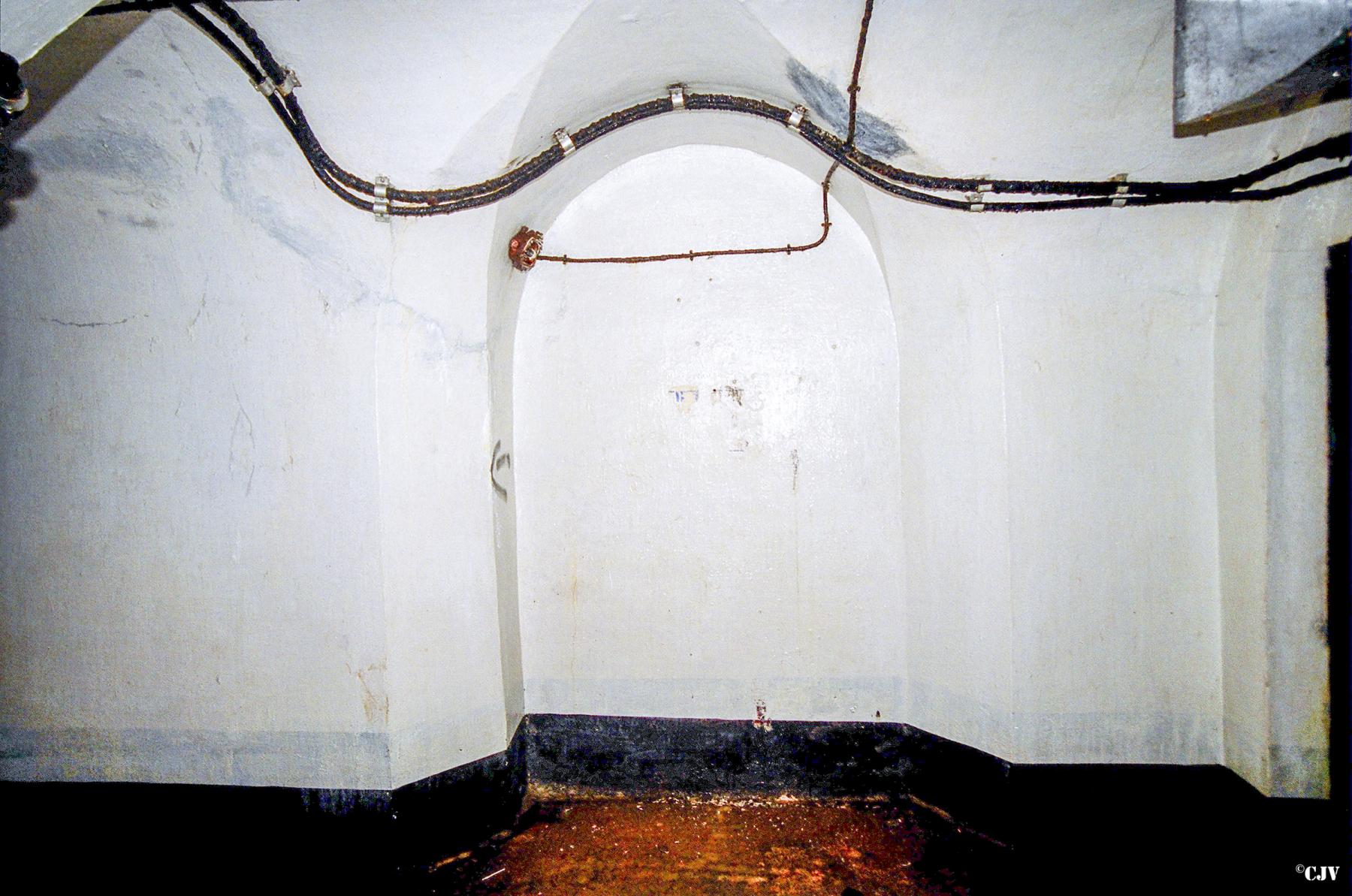 Ligne Maginot - CASTILLON (CN) - EO8 - (Ouvrage d'artillerie) - Début de galerie pour un bloc non construit - Lia VERMEULEN