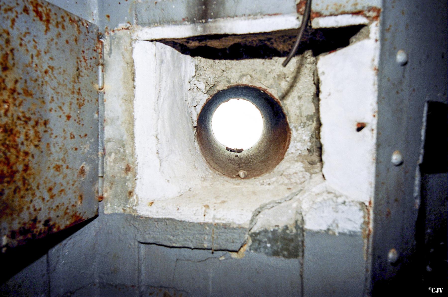 Ligne Maginot - CASTILLON (CN) - EO8 - (Ouvrage d'artillerie) - Bloc 4
Créneau optique vers le Barbonnet