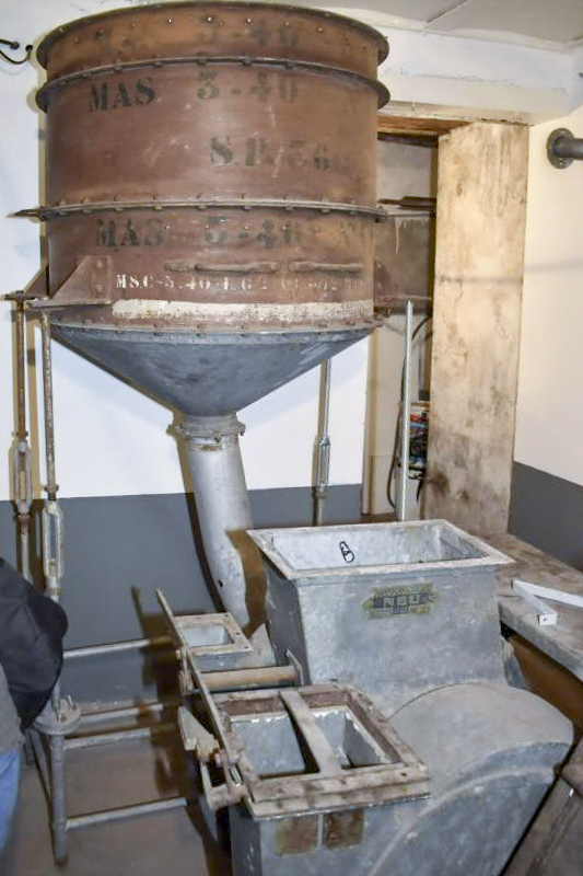 Ligne Maginot - 16/3 - KILSTETT - (Casemate d'infanterie - Double) - Filtre et ventilateur avant restauration