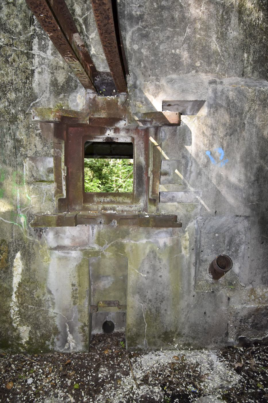 Ligne Maginot - SUNDHOUSE - (Stand de tir) - Créneau canon 47 sur Bi-rail - Daniel Froehly
