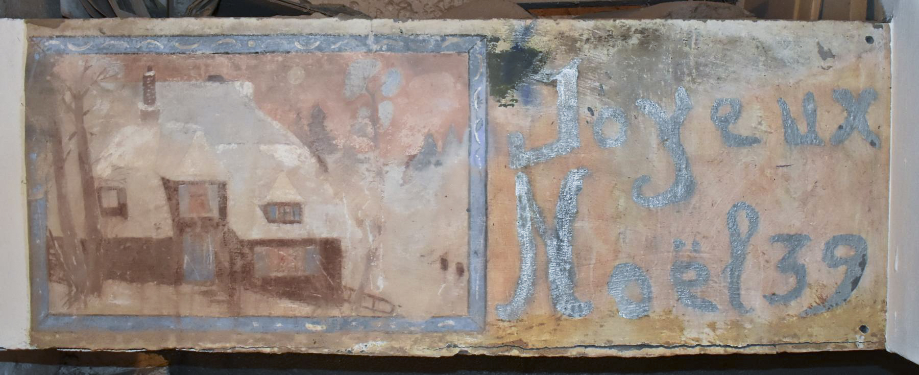 Ligne Maginot - 84 - CHEMIN CREUX - (Casemate d'infanterie - Double) - Peinture murale 'Joyeux Noël 1939' au-dessus de l'entrée du matériel - Daniel Froehly