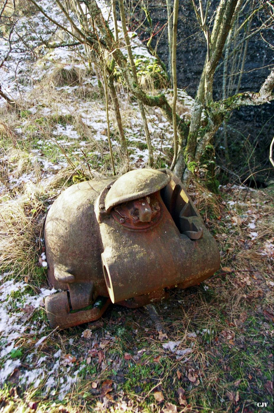 Ligne Maginot - COUCOU - A20 - (Ouvrage d'infanterie) - Bloc 2
Le caisson blindé pour projecteur  - Lia VERMEULEN