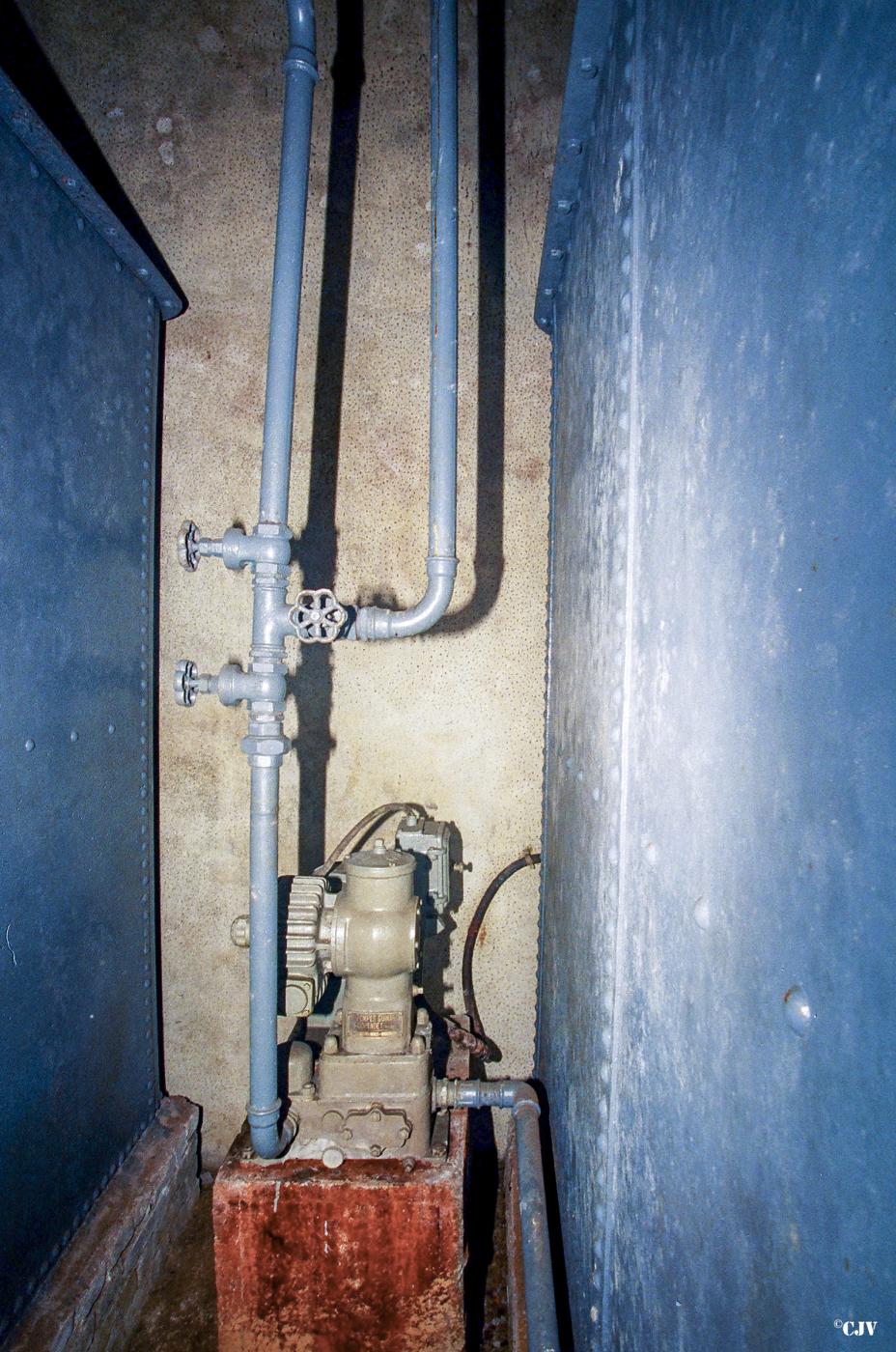 Ligne Maginot - COUCOU - A20 - (Ouvrage d'infanterie) - Cuves à eau et pompe - Lia VERMEULEN