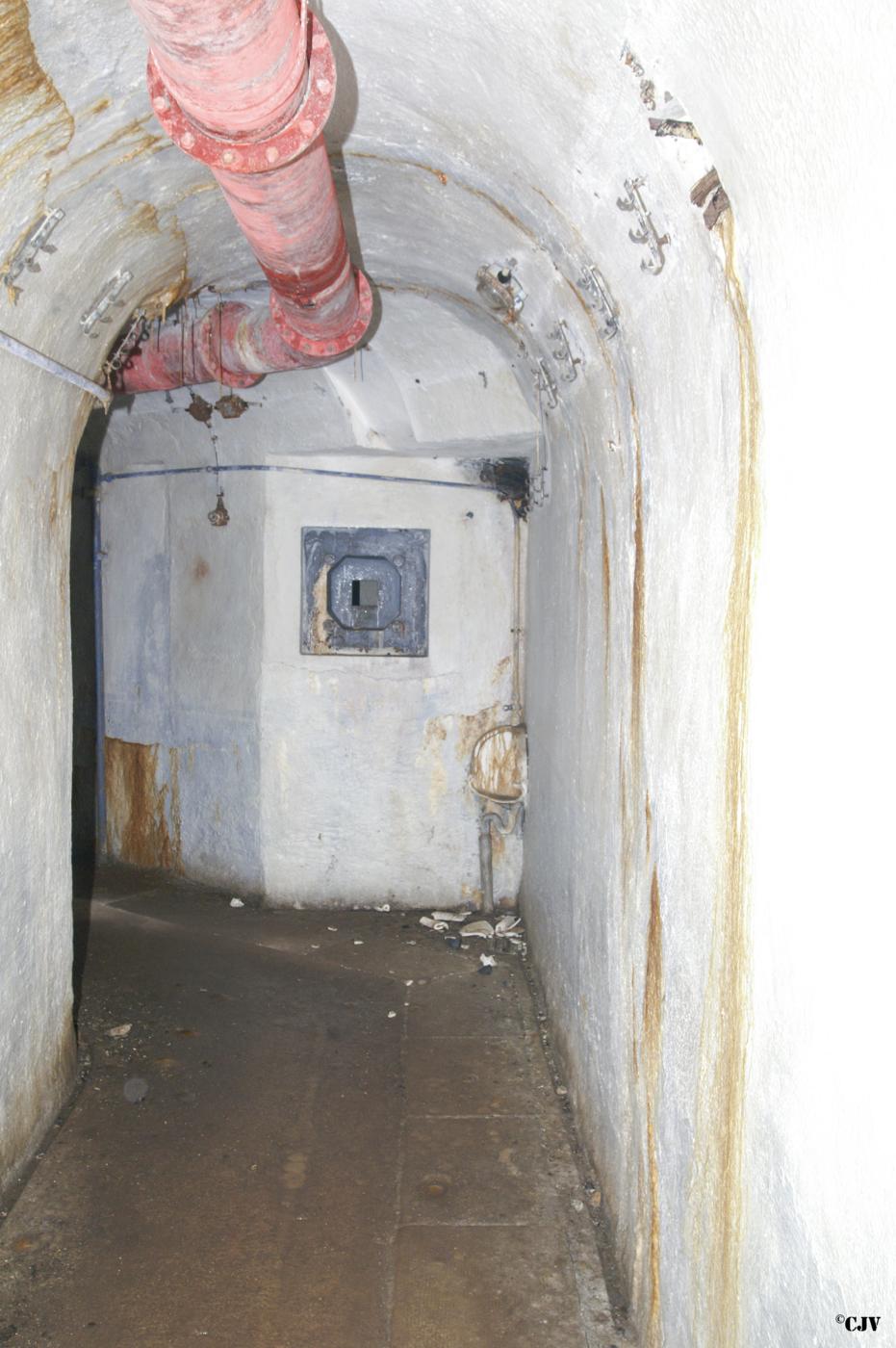 Ligne Maginot - RIMPLAS (RS) - (Ouvrage d'artillerie) - Bloc 2
Défense du couloir - Lia VERMEULEN