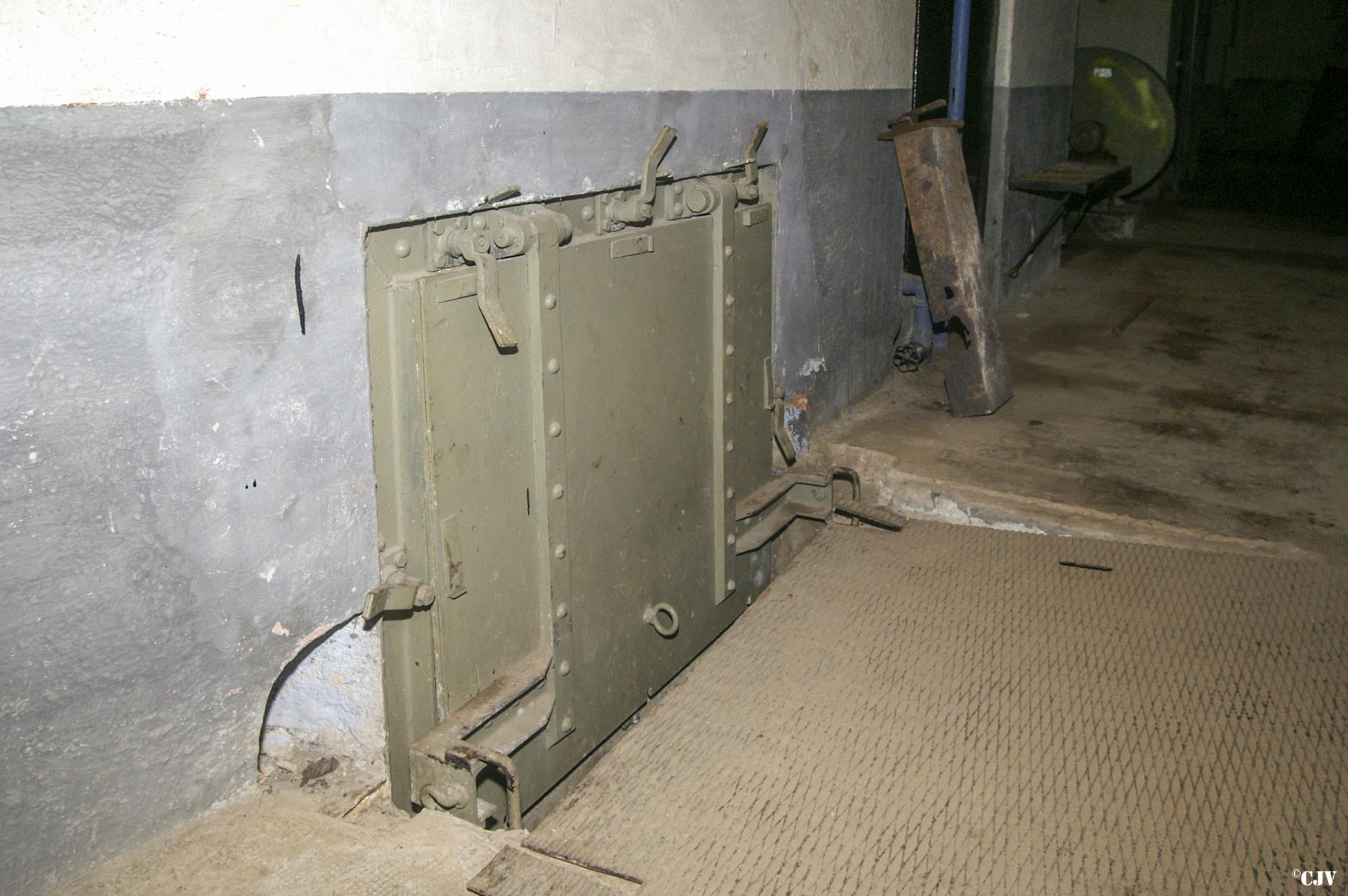 Ligne Maginot - RIMPLAS (RS) - (Ouvrage d'artillerie) - Bloc 5 
Le réceptacle des douilles